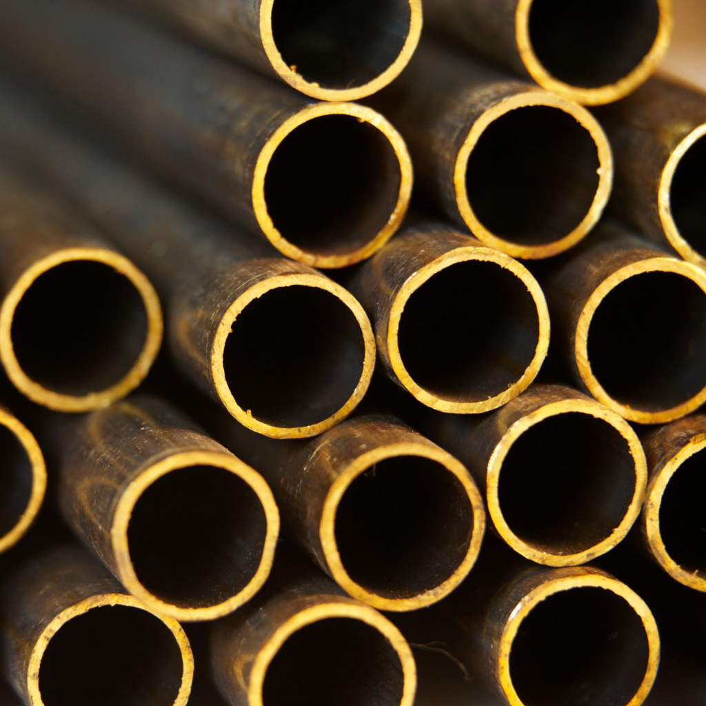 Латунная круглая труба 28 мм 2 мм Л68 ГОСТ 494-2014