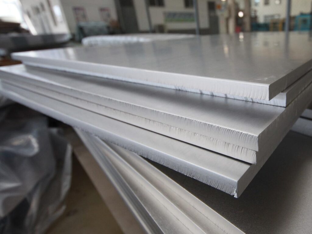 Нержавеющая плита горячекатаная 30 мм 12Х17 ГОСТ 7350-77