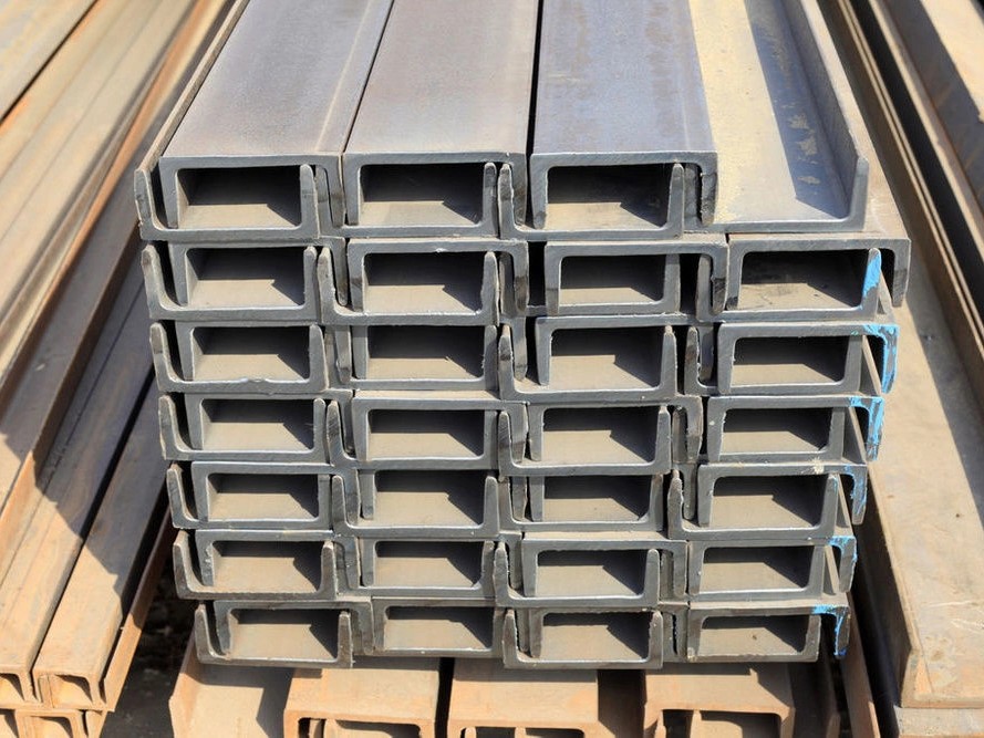 Нержавеющий швеллер горячекатаный 120 мм 55 мм 7 мм AISI 304 DIN 1026-2