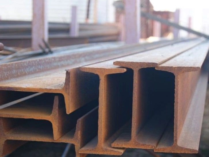 Нормальные двутавры 20Б0 198 мм 99 мм 4.5 мм Ст0 ГОСТ Р 57837-2017