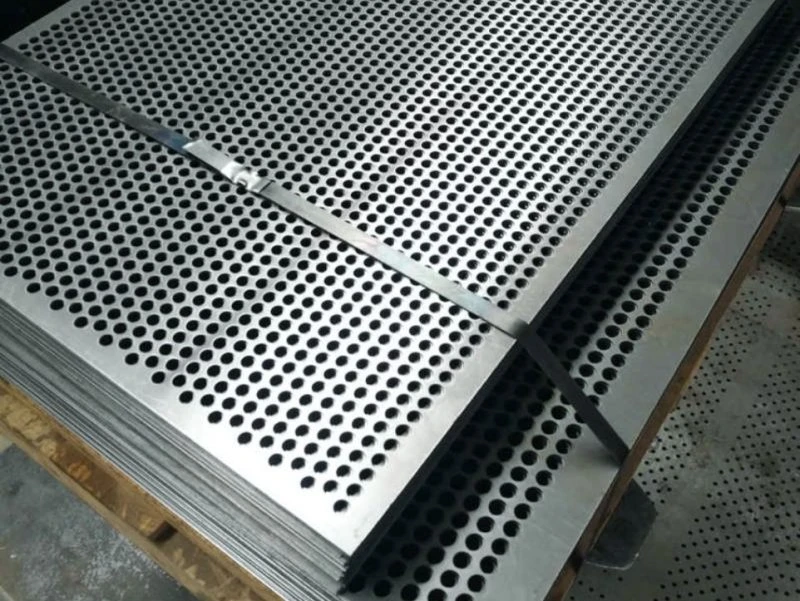 Стальной перфорированный лист Qg 2 мм 5 мм 14 мм Ст0 ГОСТ 19903-2015